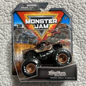 Monster Jam Black Pearl